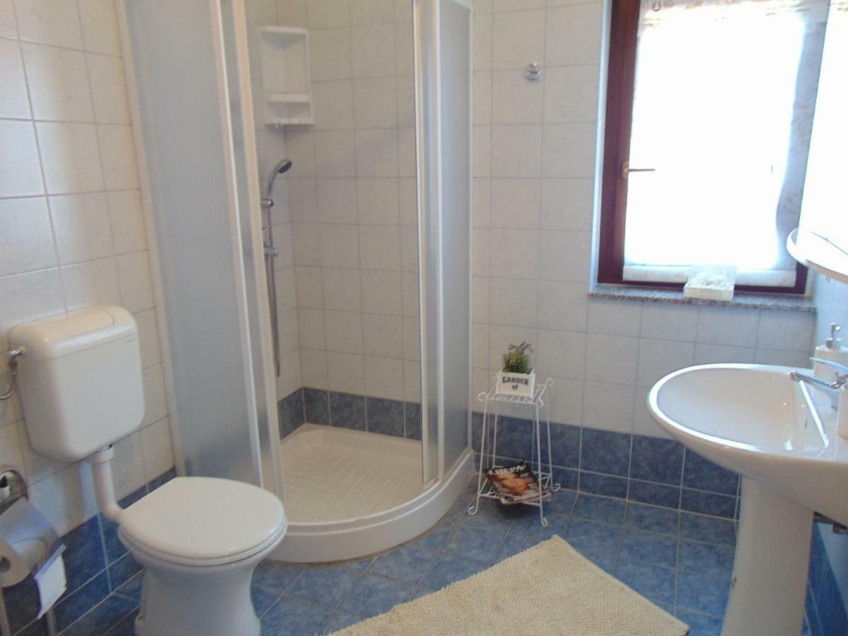 Apartment Mia Malinska Kültér fotó